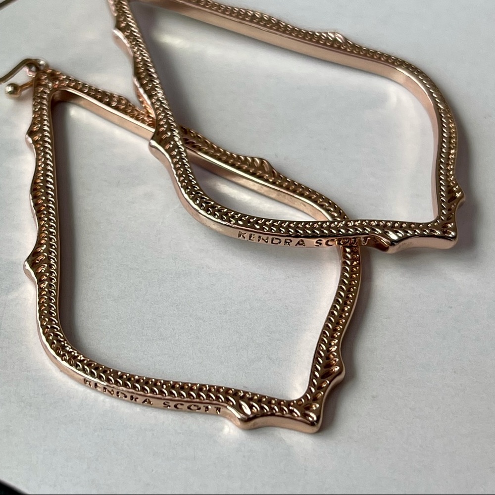 Rose Gold Sophie drop earrings - Picture 3 of 7